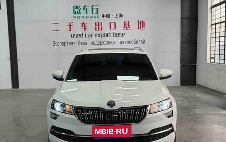 Skoda Karoq I, 2022 год, 1 790 000 рублей, 2 фотография
