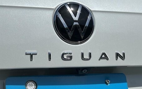 Volkswagen Tiguan II, 2023 год, 3 119 666 рублей, 21 фотография