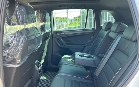 Volkswagen Tiguan II, 2023 год, 3 119 666 рублей, 20 фотография