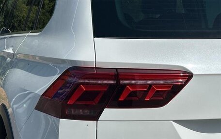 Volkswagen Tiguan II, 2023 год, 3 119 666 рублей, 23 фотография