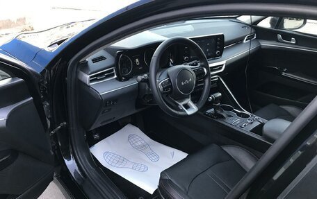 KIA K5, 2022 год, 2 400 000 рублей, 11 фотография