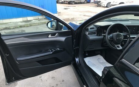 KIA K5, 2022 год, 2 400 000 рублей, 13 фотография
