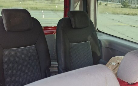 Volkswagen Caddy III рестайлинг, 2009 год, 565 000 рублей, 8 фотография