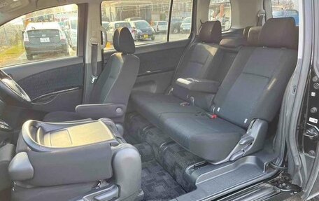 Toyota ISis I, 2014 год, 1 055 777 рублей, 17 фотография