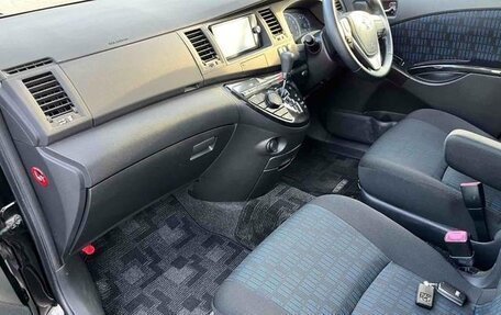 Toyota ISis I, 2014 год, 1 055 777 рублей, 18 фотография