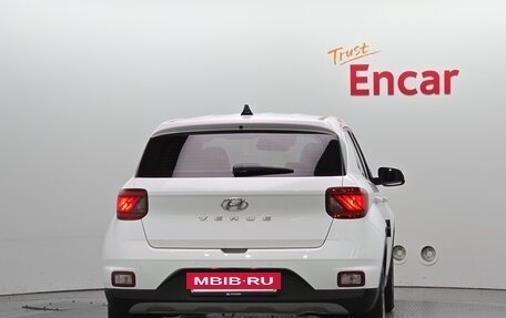 Hyundai Venue I, 2021 год, 1 900 000 рублей, 4 фотография