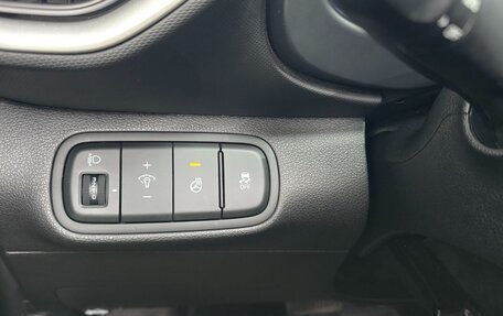 Hyundai Venue I, 2021 год, 1 900 000 рублей, 16 фотография