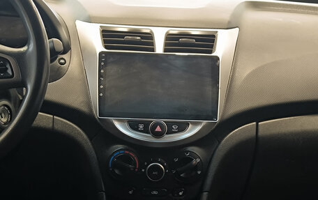 Hyundai Solaris II рестайлинг, 2016 год, 1 050 000 рублей, 18 фотография