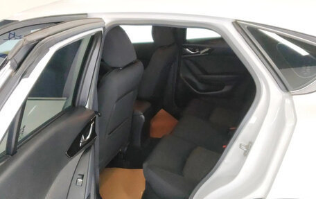 Mazda CX-4, 2022 год, 1 990 000 рублей, 5 фотография