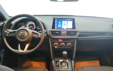 Mazda CX-4, 2022 год, 1 990 000 рублей, 6 фотография