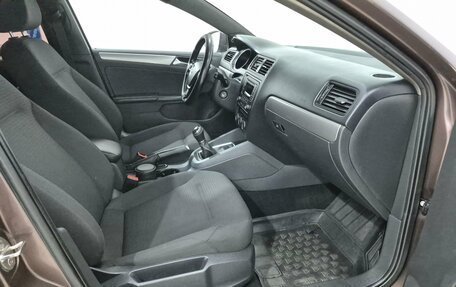 Volkswagen Jetta VI, 2015 год, 800 000 рублей, 13 фотография