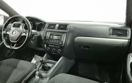 Volkswagen Jetta VI, 2015 год, 800 000 рублей, 12 фотография