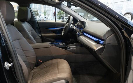 BMW 5 серия, 2025 год, 8 800 000 рублей, 11 фотография