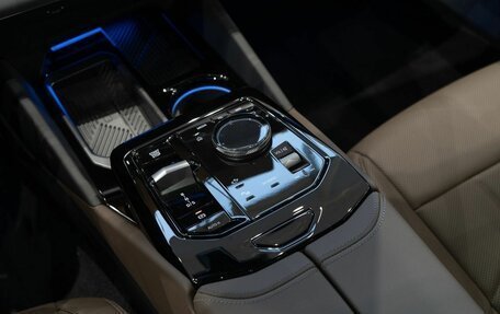 BMW 5 серия, 2025 год, 8 800 000 рублей, 19 фотография