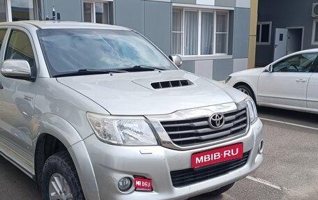 Toyota Hilux VII, 2013 год, 2 000 000 рублей, 1 фотография