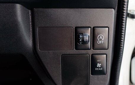 Daihatsu Hijet X, 2019 год, 850 000 рублей, 16 фотография