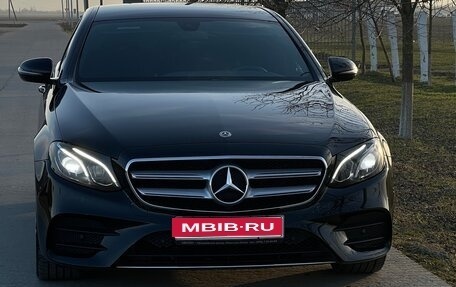 Mercedes-Benz E-Класс, 2019 год, 3 750 000 рублей, 1 фотография