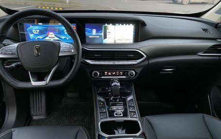 FAW Bestune T77, 2022 год, 1 735 000 рублей, 9 фотография