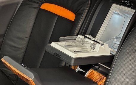 Rolls-Royce Cullinan, 2021 год, 35 900 000 рублей, 28 фотография