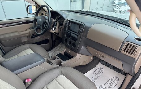 Ford Explorer III, 2004 год, 1 097 000 рублей, 10 фотография