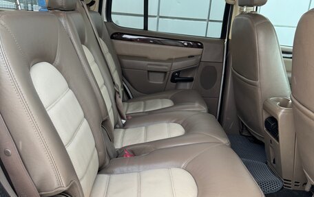 Ford Explorer III, 2004 год, 1 097 000 рублей, 16 фотография