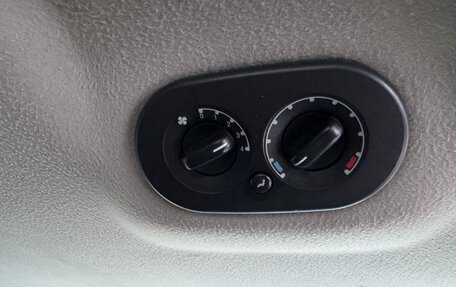 Ford Explorer III, 2004 год, 1 097 000 рублей, 17 фотография