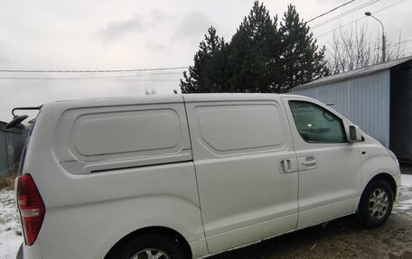 Hyundai Grand Starex Grand Starex I рестайлинг 2, 2010 год, 510 000 рублей, 2 фотография