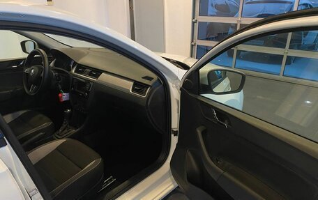 Skoda Rapid I, 2016 год, 1 220 000 рублей, 27 фотография