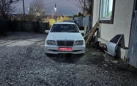 Mercedes-Benz C-Класс, 1998 год, 300 000 рублей, 1 фотография