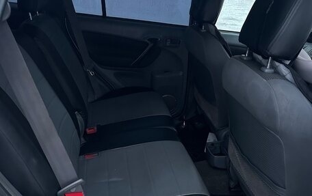 Toyota RAV4, 2002 год, 710 000 рублей, 9 фотография