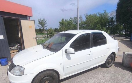 Renault Logan I, 2014 год, 230 000 рублей, 3 фотография