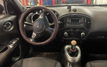 Nissan Juke II, 2011 год, 850 000 рублей, 6 фотография