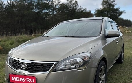 KIA cee'd I рестайлинг, 2011 год, 870 000 рублей, 3 фотография