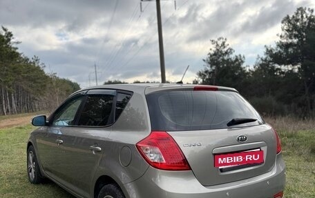 KIA cee'd I рестайлинг, 2011 год, 870 000 рублей, 4 фотография