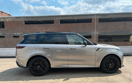 Land Rover Range Rover Sport, 2025 год, 31 990 000 рублей, 2 фотография