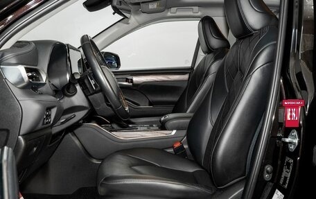 Toyota Highlander, 2020 год, 5 590 000 рублей, 6 фотография