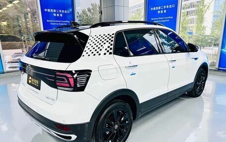 Volkswagen T-Cross I, 2021 год, 1 975 000 рублей, 3 фотография