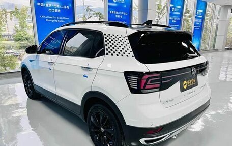 Volkswagen T-Cross I, 2021 год, 1 975 000 рублей, 5 фотография