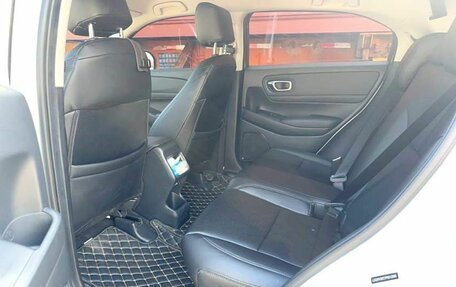 Honda Vezel, 2022 год, 2 245 000 рублей, 4 фотография