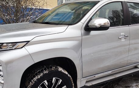 Mitsubishi Montero Sport, 2023 год, 5 499 000 рублей, 2 фотография