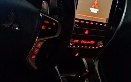 Mitsubishi Montero Sport, 2023 год, 5 499 000 рублей, 6 фотография