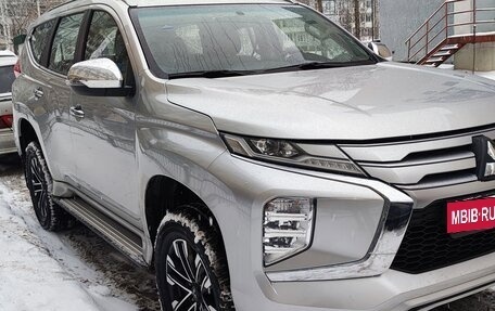 Mitsubishi Montero Sport, 2023 год, 5 499 000 рублей, 15 фотография