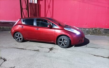 Nissan Leaf I, 2014 год, 690 000 рублей, 11 фотография