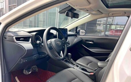 Toyota Corolla, 2021 год, 1 945 000 рублей, 5 фотография