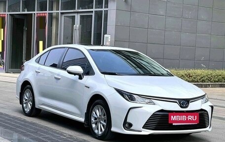 Toyota Corolla, 2021 год, 1 945 000 рублей, 6 фотография