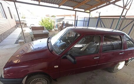 ИЖ 2126 «Ода», 2004 год, 100 000 рублей, 2 фотография