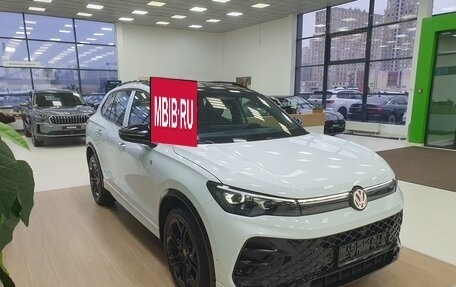 Volkswagen Tiguan, 2025 год, 4 950 000 рублей, 7 фотография