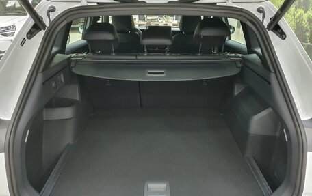 Volkswagen Tiguan, 2025 год, 4 950 000 рублей, 21 фотография