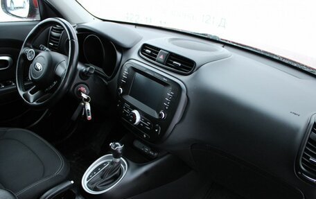 KIA Soul II рестайлинг, 2017 год, 1 699 000 рублей, 8 фотография