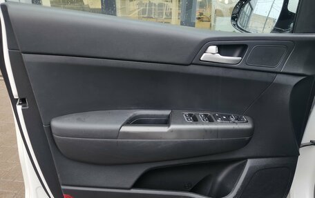 KIA Sportage IV рестайлинг, 2018 год, 1 890 000 рублей, 5 фотография